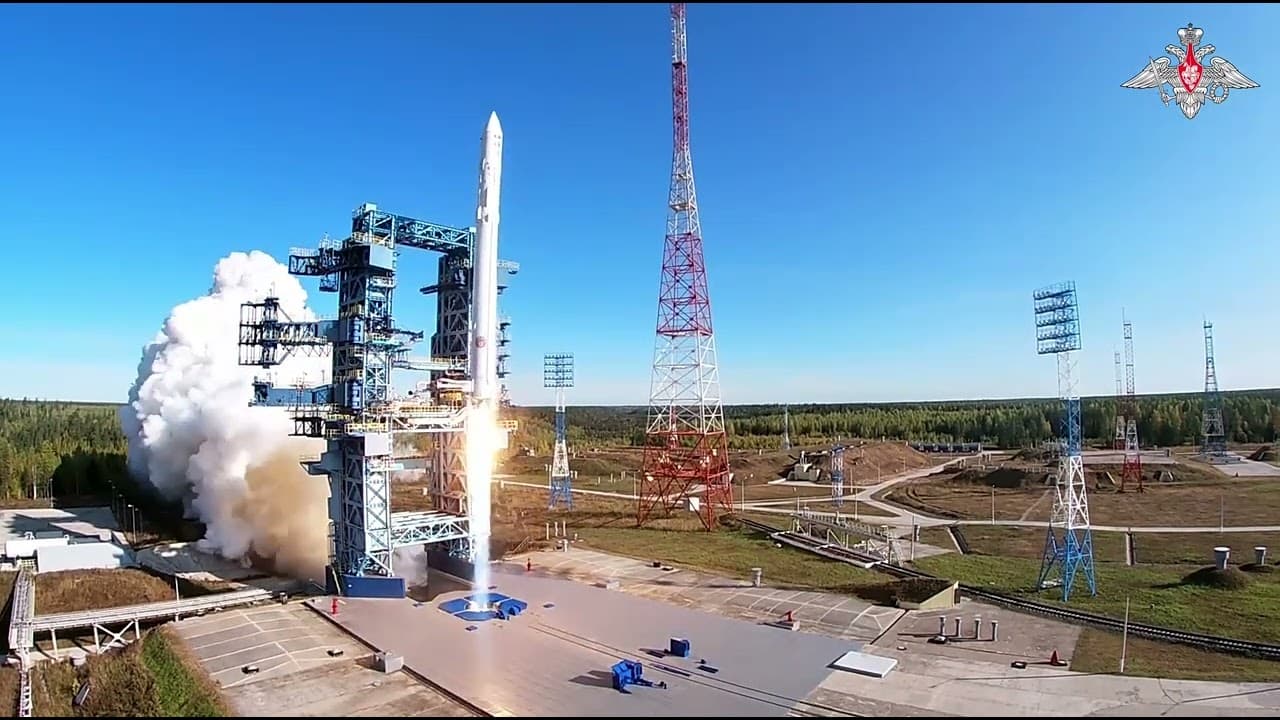 Khrunichev State Research and Production Space Center Kosmos 2577 & 2578