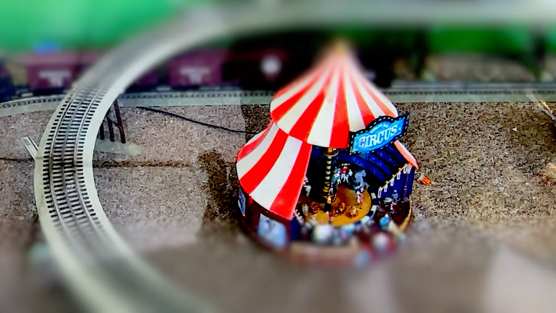 TimeLapsed tilt-shift train example 3